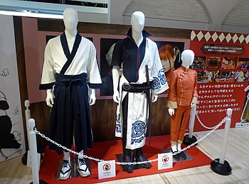 988304282_sdSCBGXU_350px-The_clothes_which_Shun_OGURI2C_Masaki_SUDA_and_Kanna_HASHIMOTO_wore_in_Gintama_2_.jpg